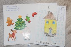 zdjęcia kartek świątecznych przygotowanych przez mieszkańców gminy Obrowo