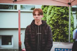 kolarze odbierają nagrody i dyplomy
