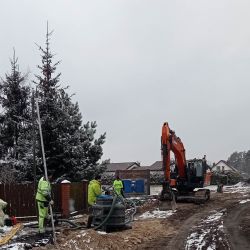 wizyta Wójta gminy Obrowo na ulicy Słonecznej w Osieku nad Wisłą