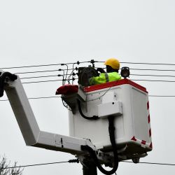 Wymiana jarzeniowych opraw lampowych na energooszczędne rozwiązania w technologii LED w Obrowie