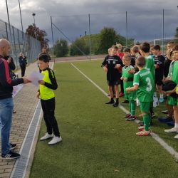 Piłka nożna chłopców klas VI i młodszych - 7.10.2023r.