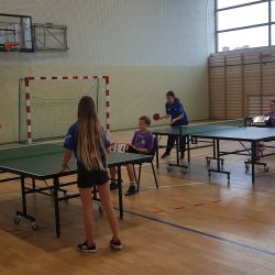 Gminny drużynowy tenis stołowy dziewcząt