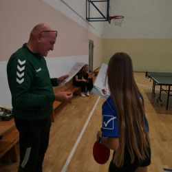 Gminny drużynowy tenis stołowy dziewcząt