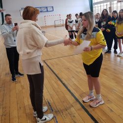 Gminny unihokej dziewcząt klas VII -VIII