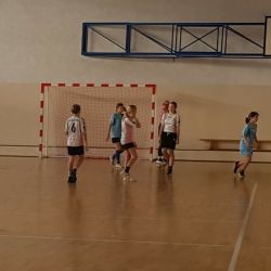 Halowa Piłka Nożna Dziewcząt klas 5-6