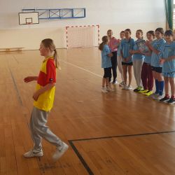 Halowa Piłka Nożna Dziewcząt klas 5-6