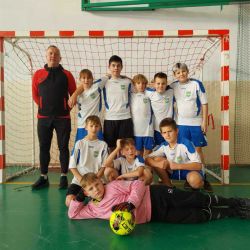 Gminna halowa piłka nożna chłopców klas 6 i młodszych.