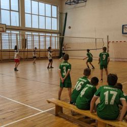 Gminna mini siatkówka chłopców klas 6 i młodszych.