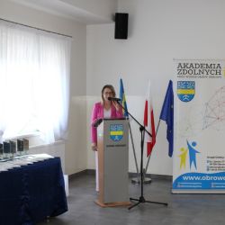 Wręczenie nagród na IV gali Akademii Zdolnych Wójta Gminy Obrowo