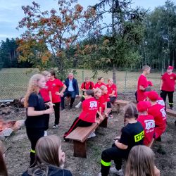 Ćwiczenia i nocowanka młodych strażaków