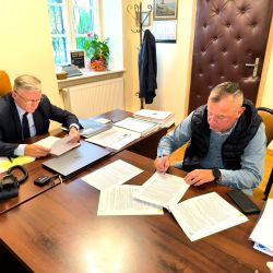 Podpisanie umów na realizację zadań sportowych