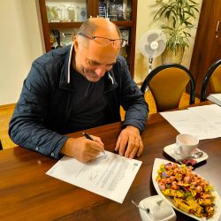 Podpisanie umów na realizację zadań sportowych