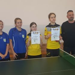 Gminny drużynowy tenis stołowy dziewcząt i chłopców