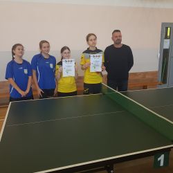 Gminny drużynowy tenis stołowy dziewcząt i chłopców