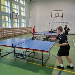 Gminny drużynowy tenis stołowy dziewcząt i chłopców