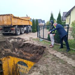 Prace związane z budową kanalizacji sanitarnej  Szembekowie