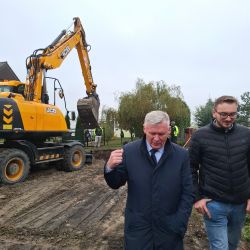 Prace związane z budową kanalizacji sanitarnej  Szembekowie
