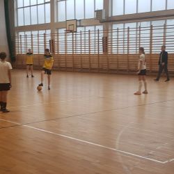 Halowa piłka nożna klas 7-8 szkół podstawowych gminy Obrowo