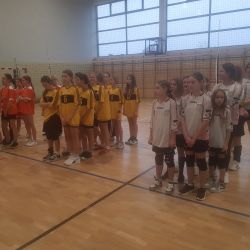 4-rki piłki siatkowej dziewcząt i chłopców klas 6 i młodszych gminy Obrowo
