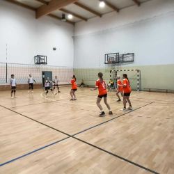 4-rki piłki siatkowej dziewcząt i chłopców klas 6 i młodszych gminy Obrowo