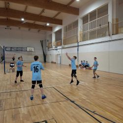 4-rki piłki siatkowej dziewcząt i chłopców klas 6 i młodszych gminy Obrowo