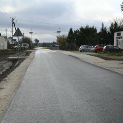 Nowa droga w Kawęczynie gotowa