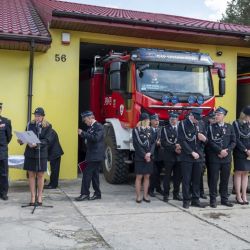 Uroczyste przekazanie wozu strażackiego