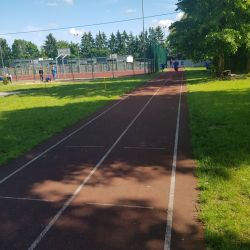 Zawody lekkoatletyczne dziewcząt i chłopców
