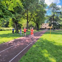 Zawody lekkoatletyczne dziewcząt i chłopców