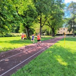 Zawody lekkoatletyczne dziewcząt i chłopców