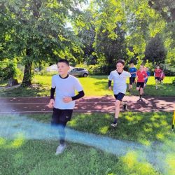 Zawody lekkoatletyczne dziewcząt i chłopców