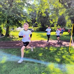 Zawody lekkoatletyczne dziewcząt i chłopców