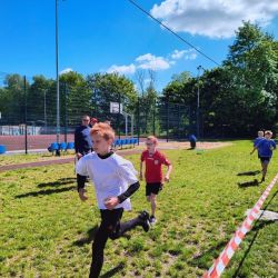 Zawody lekkoatletyczne dziewcząt i chłopców