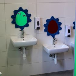 Efekt remontu łazienki w Zespole Szkół w Dobrzejewicach