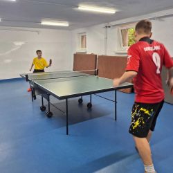 Drużynowy tenis stołowy dziewcząt i chłopców