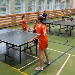 Drużynowy tenis stołowy dziewcząt i chłopców