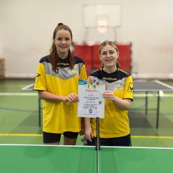 Drużynowy tenis stołowy dziewcząt i chłopców