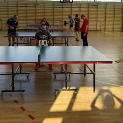 Pierwszy turniej tenisa stołowego dorosłych