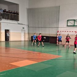 Halowa piłka nożna chłopców kl. 7-8