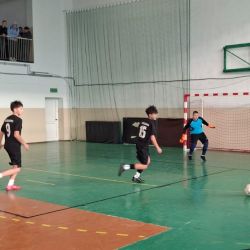 Halowa piłka nożna chłopców kl. 7-8