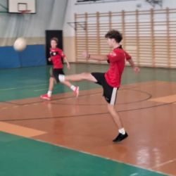 Halowa piłka nożna chłopców kl. 7-8