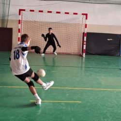 Halowa piłka nożna chłopców kl. 7-8