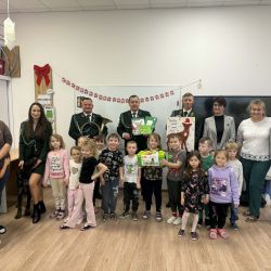 Spotkanie z myśliwymi z Koła Łowieckiego „Zlot" z Torunia w Przedszkolu Samorządowym w Osieku nad Wisłą