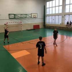 Piłka siatkowa dziewcząt i chłopców z klas 7-8