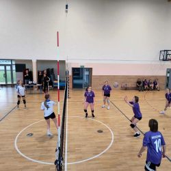 Piłka siatkowa dziewcząt i chłopców z klas 7-8