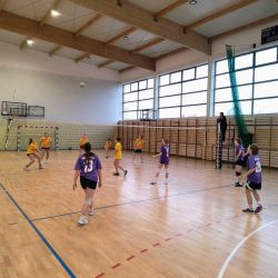 Piłka siatkowa dziewcząt i chłopców z klas 7-8