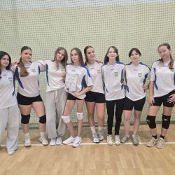Piłka siatkowa dziewcząt i chłopców z klas 7-8