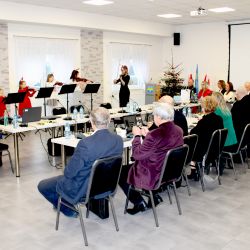 Występ dzieci z Publicznej Szkoły Muzycznej I stopnia im. Katarzyny Cąbrowskiej w Osieku nad Wisłą