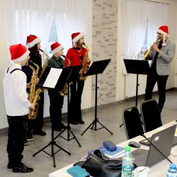 Występ dzieci z Publicznej Szkoły Muzycznej I stopnia im. Katarzyny Cąbrowskiej w Osieku nad Wisłą