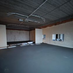 Prace wewnątrz budynku